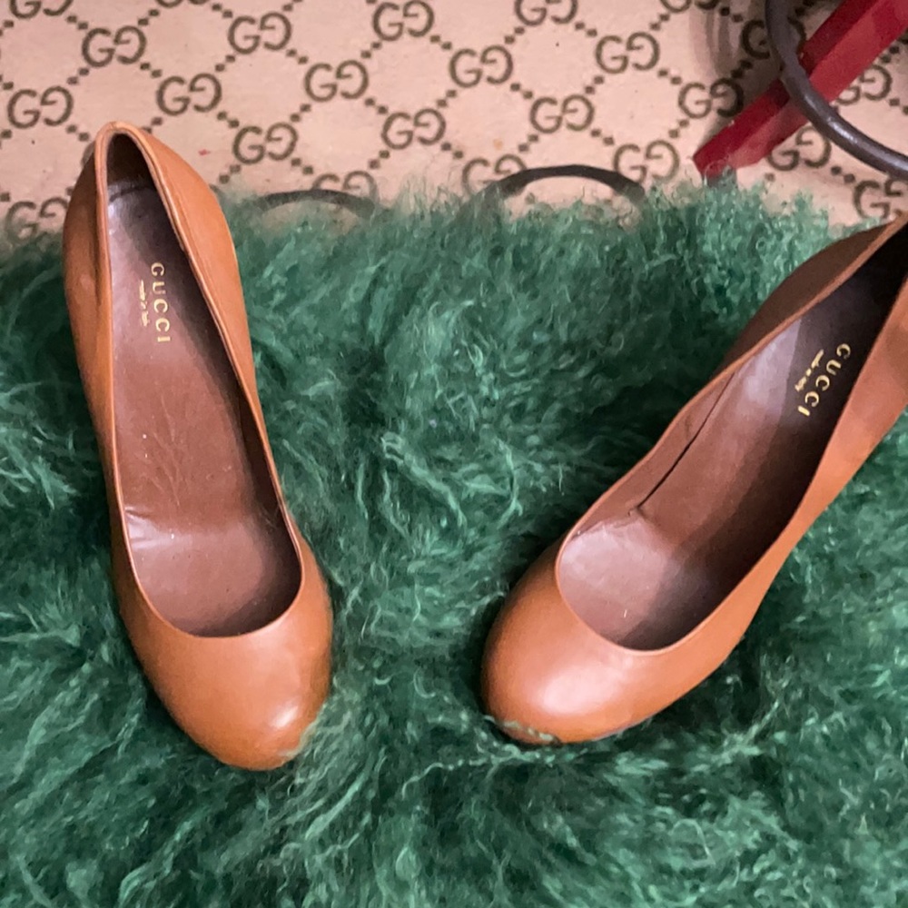 Gucci heels